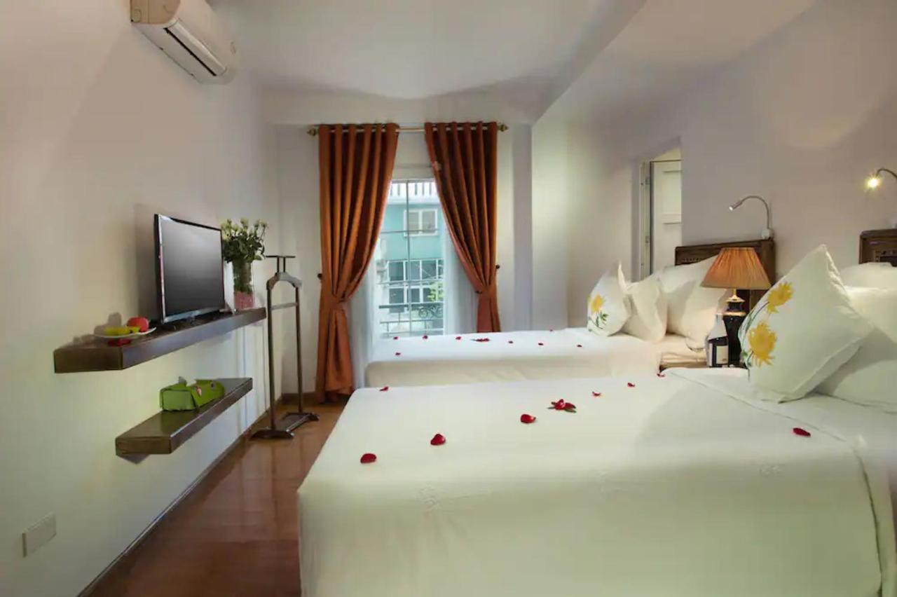 Free Airport Service Deals W Singita Classy Boutique Hotel & Travel 하노이 외부 사진